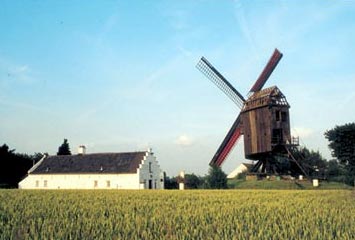 The Windmill at Onze-Lieve-Vrouw-Lombeek, before restoration