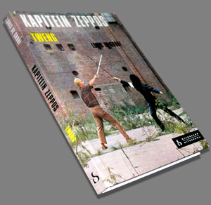 Novel - Kapitein Zeppos: Tweng